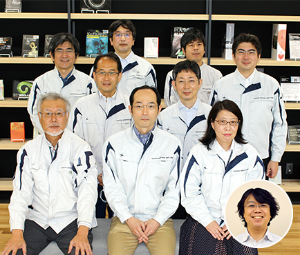 【後列左から】
金城友之、山川俊輔、兒玉健作、工藤憲治
【中列左から】
馬場直樹、鈴木孝尚
【前列左から】
三輪和利、陣内亮典、大庭伸子、宮本開任