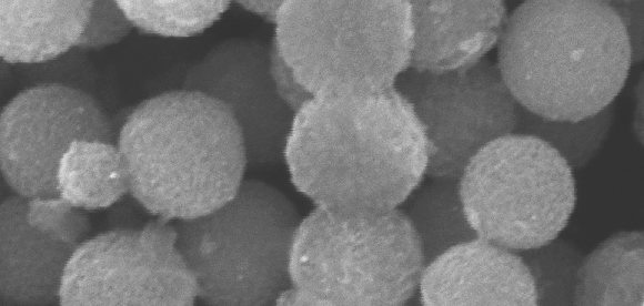 燃料電池性能を左右する「炭素の孔サイズ」