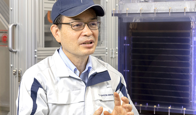 実用サイズの人工光合成で植物の太陽光変換効率を超える